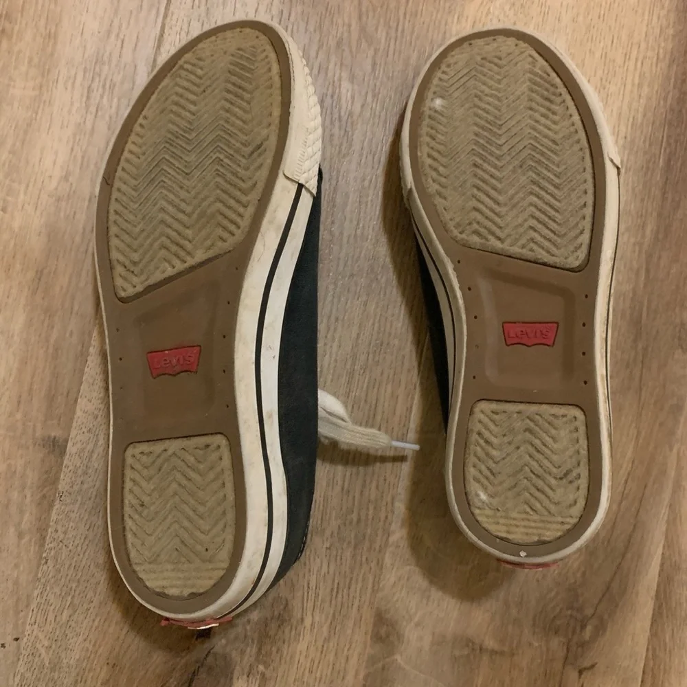 Levi’s Black & White Sneakers Size 6 - Picture 7 of 8